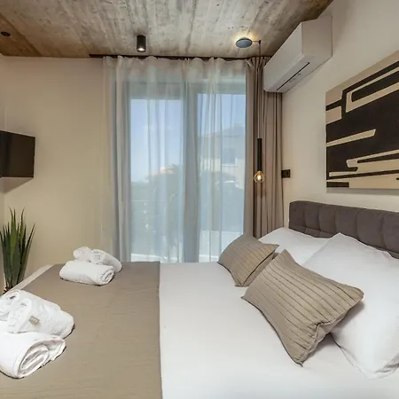 别墅 Novo - S Velikim Bazenom