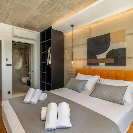 Novo - S Velikim Bazenom Villa Crikvenica