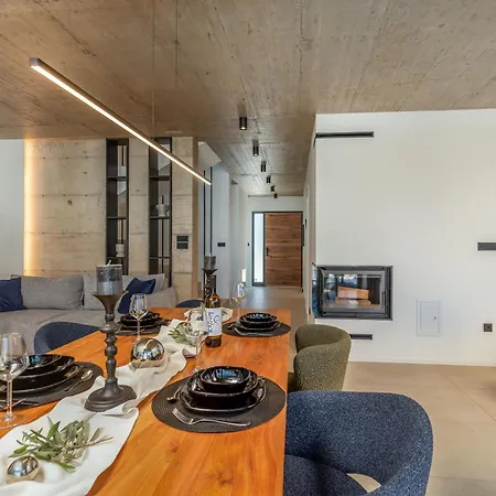 别墅 Novo - S Velikim Bazenom 茨里克韦尼察